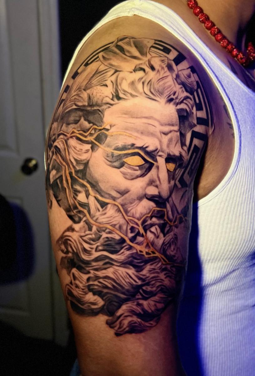 33 Exquisite Greek Statue Tattoos in 2024